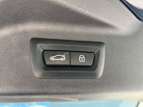 Used 2024 BMW X7 xDrive40i image 32