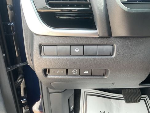 Used 2026 Nissan Rogue SL FWD image 20