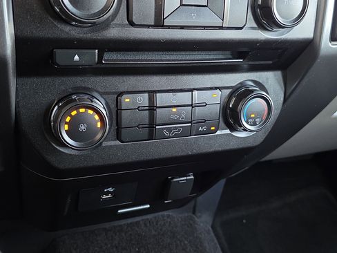 Used 2017 Ford F150 XLT image 22