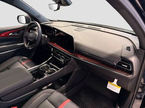 New 2026 Chevrolet Traverse RS w/ LPO, Floor Liner Package image 27