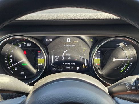 Used 2023 Jeep Wrangler Unlimited AWD/4WD image 17