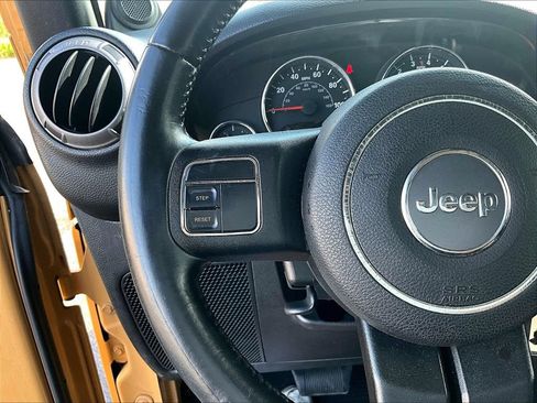 Used 2014 Jeep Wrangler Unlimited Sport w/ Quick Order Package 24S AWD/4WD image 16