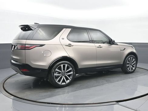 Used 2023 Land Rover Discovery S R-Dynamic AWD/4WD image 3