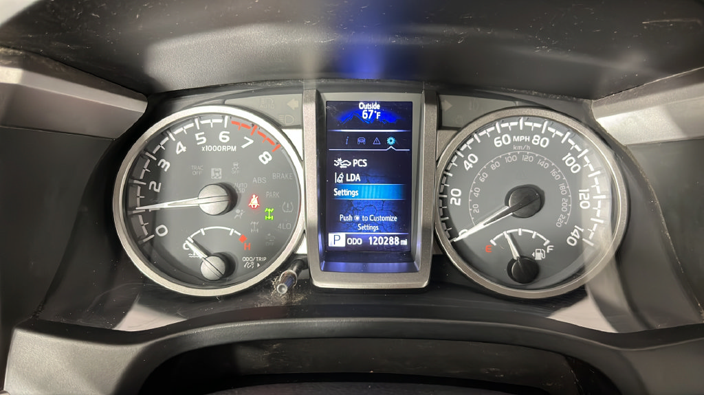Used 2022 Toyota Tacoma SR5 AWD/4WD image 22