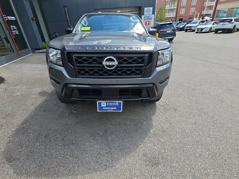 Used 2024 Nissan Frontier S w/ Technology Package AWD/4WD image 9