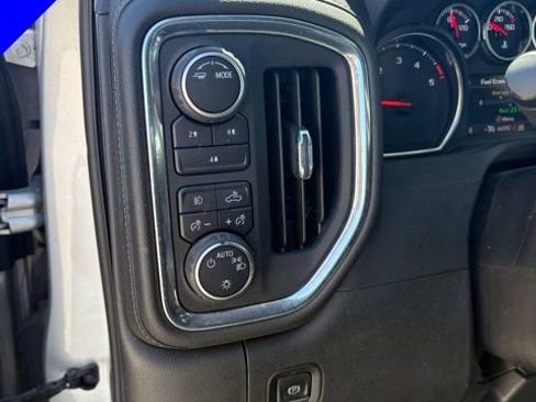 Used 2021 Chevrolet Silverado 3500 LT w/ Convenience Package AWD/4WD image 12