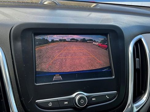 Used 2021 Chevrolet Equinox LT image 13