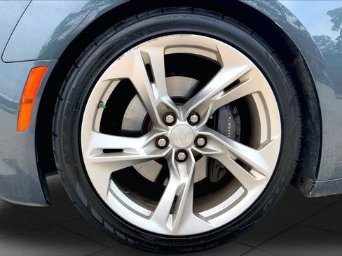 Used 2019 Chevrolet Camaro SS RWD image 10