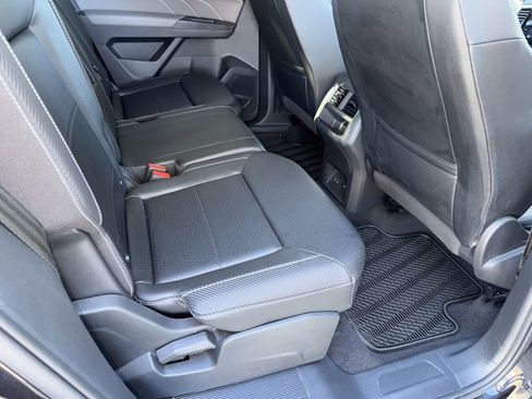 Used 2021 Volkswagen Atlas Cross Sport SEL image 22