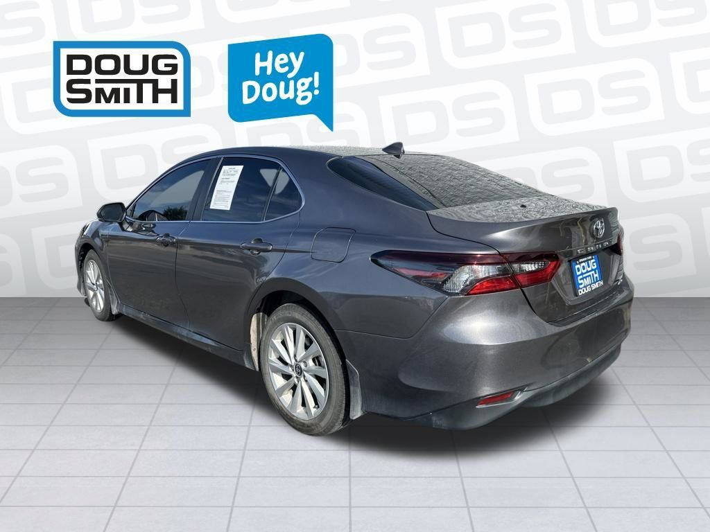 Used 2024 Toyota Camry LE AWD/4WD image 4