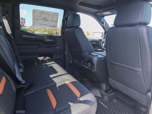 New 2026 GMC Sierra 1500 AT4 w/ AT4 Premium Package AWD/4WD image 24