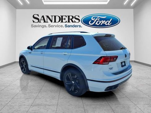 Used 2024 Volkswagen Tiguan SE R-Line image 4