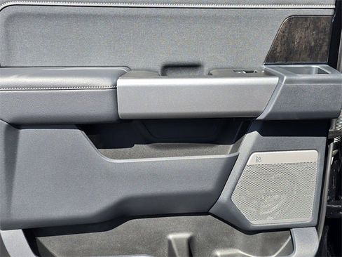 New 2026 Ford F250 Lariat w/ Black Appearance Package image 33