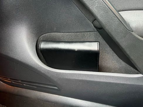 Used 2013 Volkswagen GTI 2-Door image 23