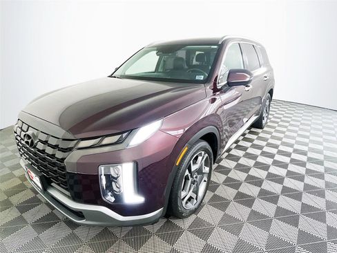 Certified 2023 Hyundai Palisade Limited w/ Cargo Package AWD/4WD image 3