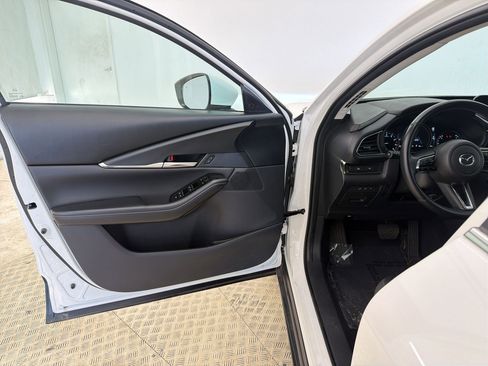 Used 2025 MAZDA CX-30 AWD 2.5 S w/ Preferred Package image 18