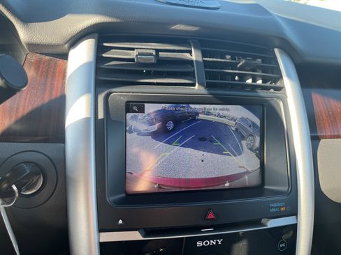 Used 2013 Ford Edge Limited image 32