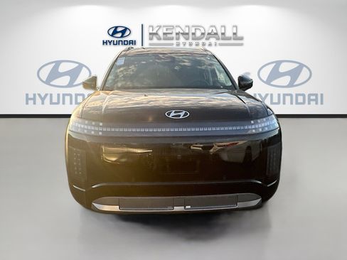 New 2026 Hyundai Ioniq 9 SEL image 2