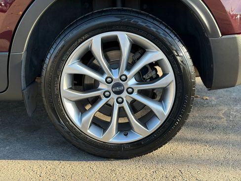 Used 2019 Lincoln MKC Select w/ Select Plus Package FWD image 12