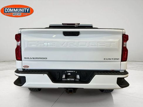 Used 2021 Chevrolet Silverado 1500 Custom AWD/4WD image 5