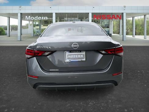 Certified 2025 Nissan Sentra SV w/ Trunk Package FWD image 4