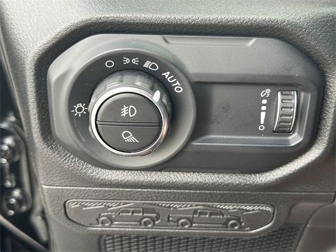 New 2025 Jeep Gladiator Sport image 29