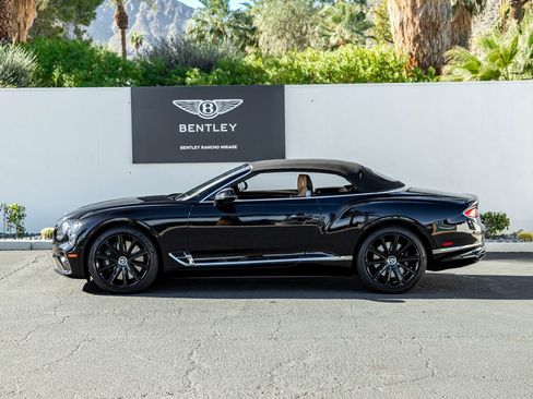 Used 2021 Bentley Continental GT image 5