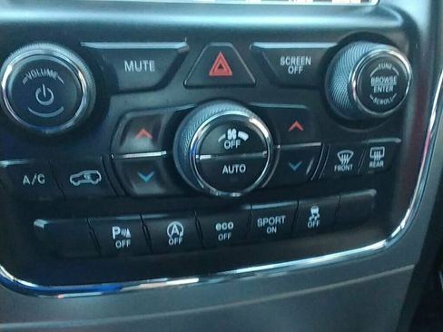 Used 2018 Jeep Grand Cherokee Limited image 26