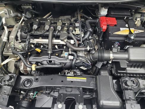 Used 2020 Nissan Versa SV FWD image 30