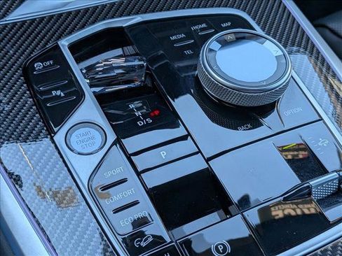 Used 2025 BMW X7 M60i AWD/4WD image 12