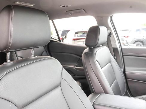 Used 2023 GMC Acadia SLT w/ Elevation Edition AWD/4WD image 40
