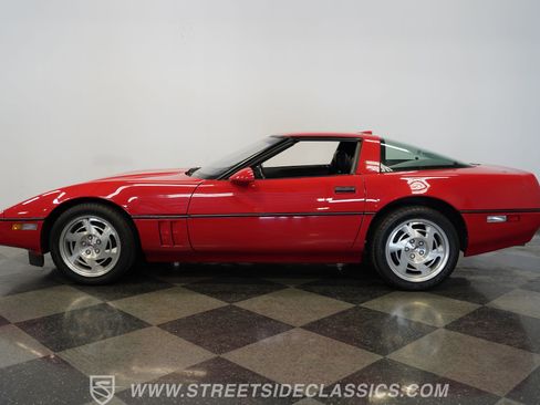 Used 1990 Chevrolet Corvette ZR-1 RWD image 2