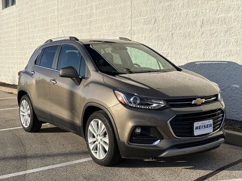 Certified 2020 Chevrolet Trax Premier image 14