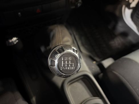 Used 2012 Jeep Wrangler Sport image 27