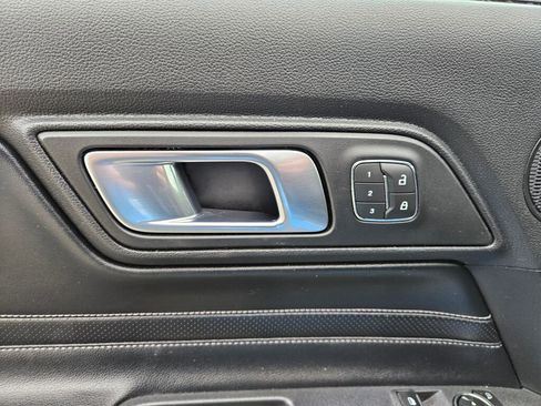 Used 2022 Ford Mustang GT Premium w/ Equipment Group 401A image 5