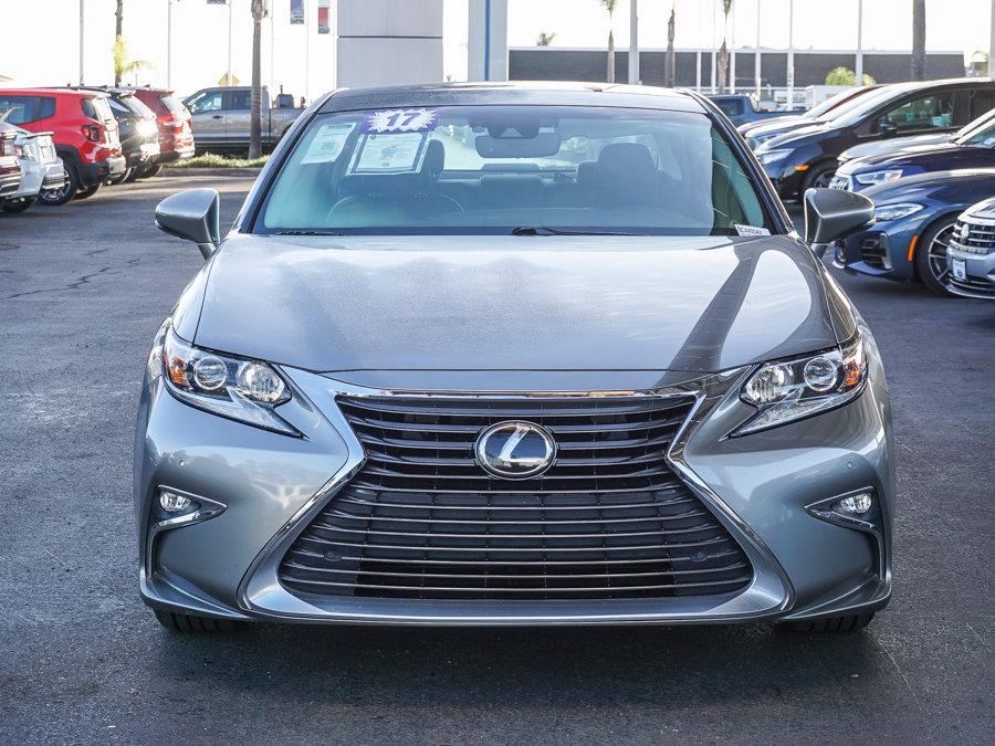 Used 2017 Lexus ES 350 w/ Navigation System Package FWD image 2