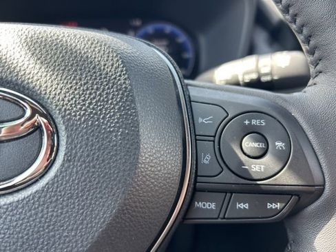 Used 2025 Toyota RAV4 XSE w/ Advanced Technology Package image 23