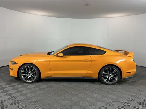 Used 2018 Ford Mustang Coupe w/ Equipment Group 101A RWD image 8