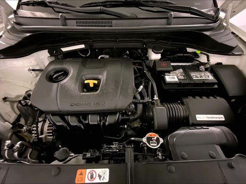 Certified 2025 Kia Soul LX w/ LX Technology Package FWD image 10