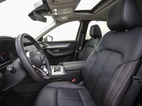 Used 2025 MAZDA CX-90 3.3 Turbo w/ Preferred Package image 11