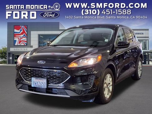 Used 2021 Ford Escape SE FWD image 1