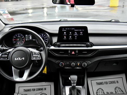 Used 2024 Kia Forte LXS image 30