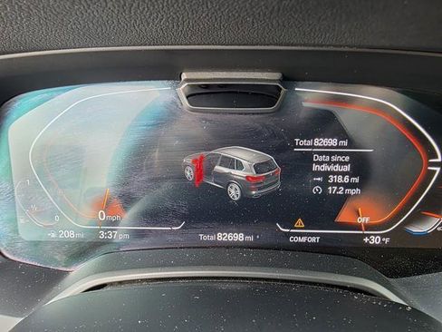 Used 2021 BMW X5 xDrive40i w/ M Sport Package image 11