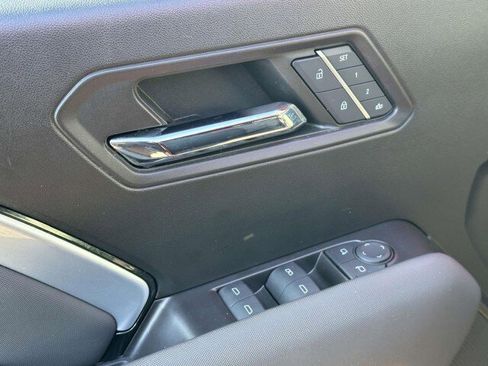 Certified 2024 Chevrolet Colorado Z71 w/ Z71 Convenience Package 2 image 18