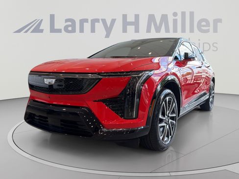 Used 2025 Cadillac Optiq Sport 2 AWD/4WD image 1