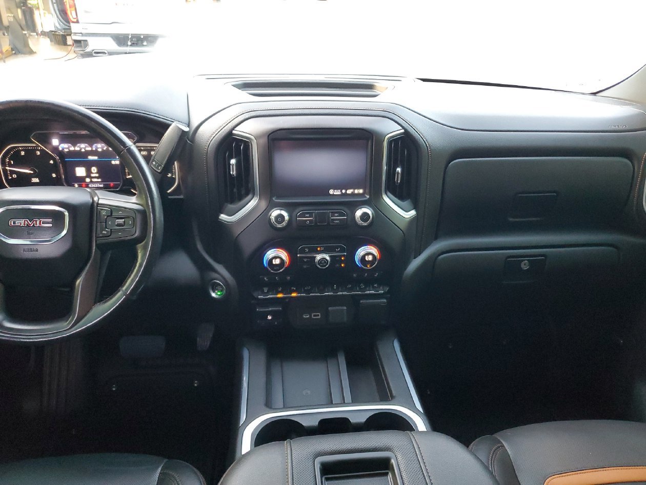 Used 2021 GMC Sierra 2500 AT4 w/ AT4 Premium Plus Package AWD/4WD image 13