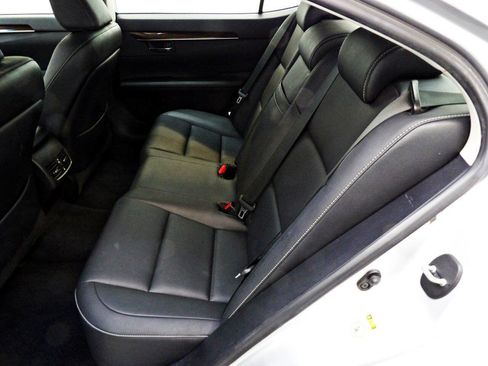Used 2013 Lexus ES 350 w/ Premium Pkg FWD image 11