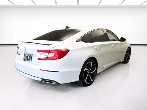 Used 2021 Honda Accord Sport image 4