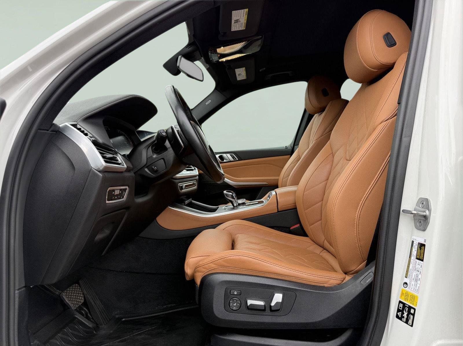 Used 2023 BMW X5 xDrive40i w/ Premium Package AWD/4WD image 8
