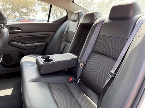 Used 2024 Nissan Altima 2.5 SR image 17